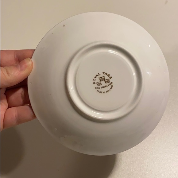 Royal Tara floral China teacup candle set - Picture 6 of 10